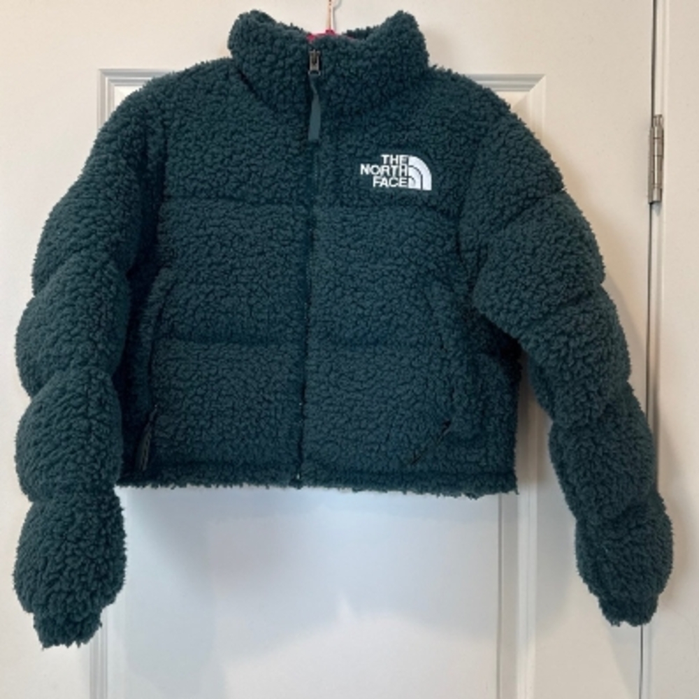 The North Cropped Sherpa puffer Jacket - Deep Teal